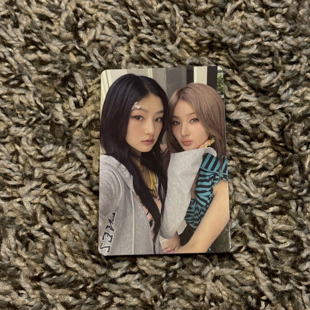 Official Kiss of Life Unit Photocard